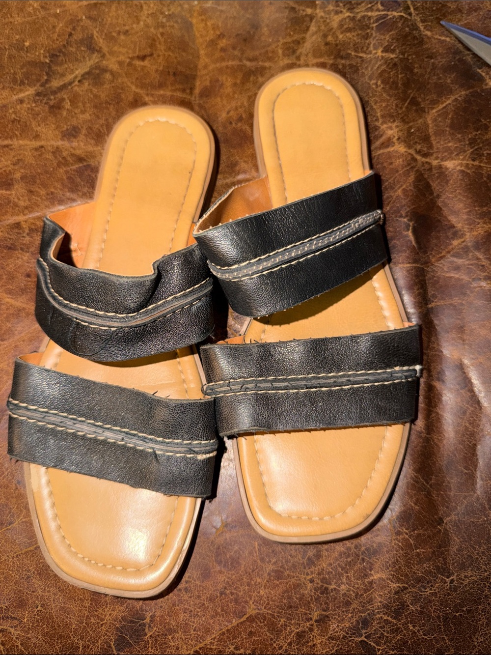 Made In Italy Black Pebble Leather Criss Cross Strap Slide Sandals Women's 7